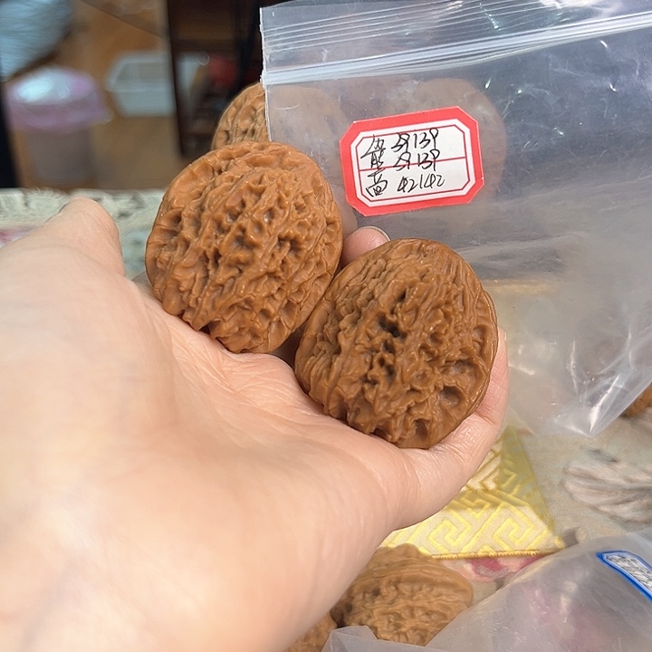 文玩核桃把件龙纹将军榜you xiu