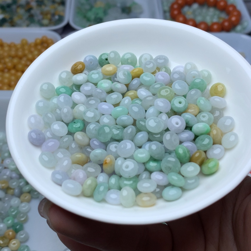 【闪购商品】翡翠手链未镶嵌卡4.8乘7.5冰三彩鼓珠40颗