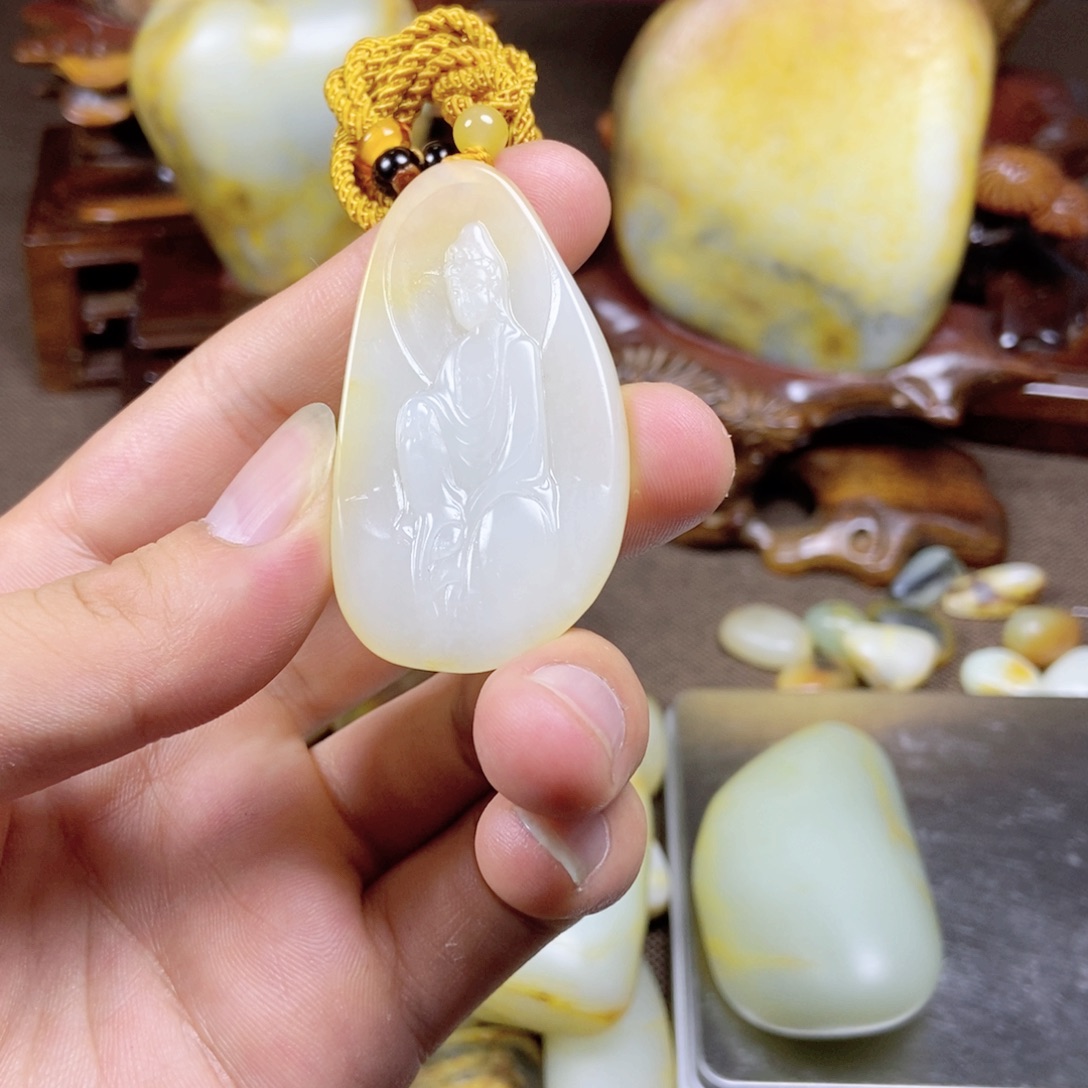 和田玉未镶嵌挂件