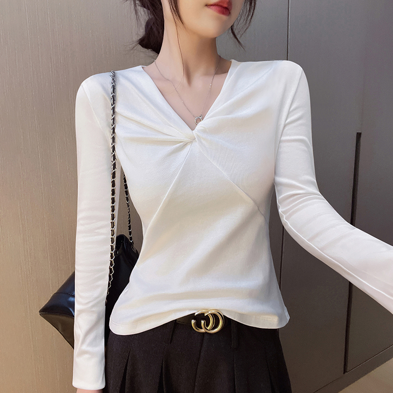 白色v领长袖打底衫女修身内搭秋冬新款扭结设计高级感洋气上衣潮