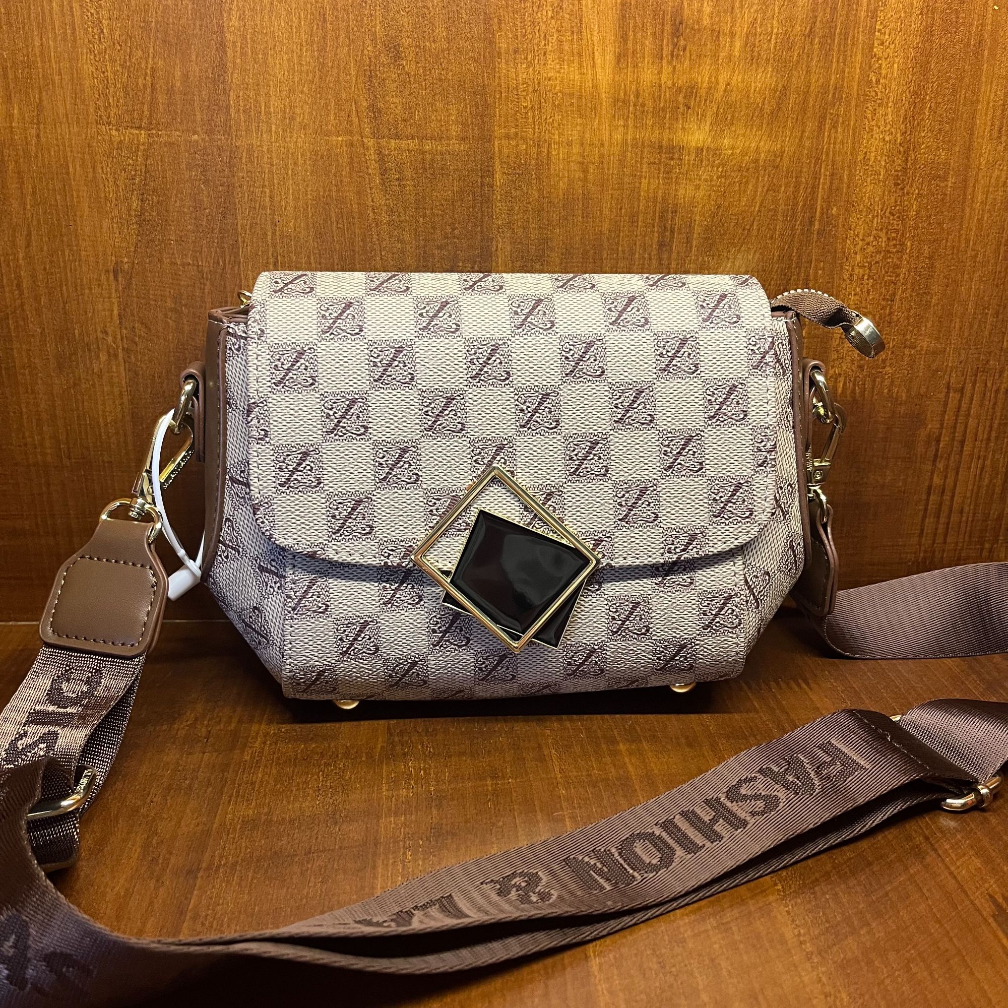 单 1553 卡其色 时尚包包