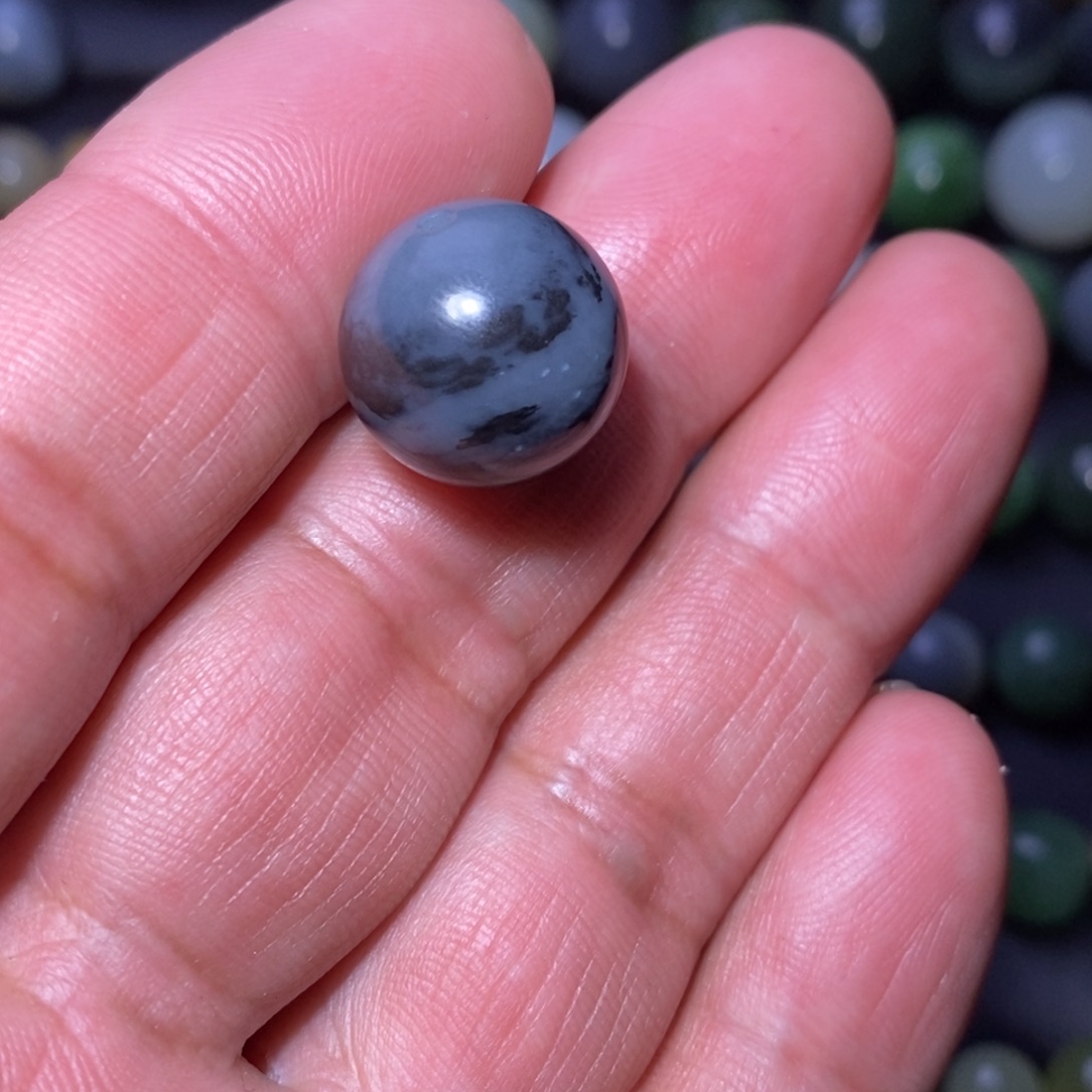 策***腾和田玉（糖玉）未镶嵌珠宝半成品