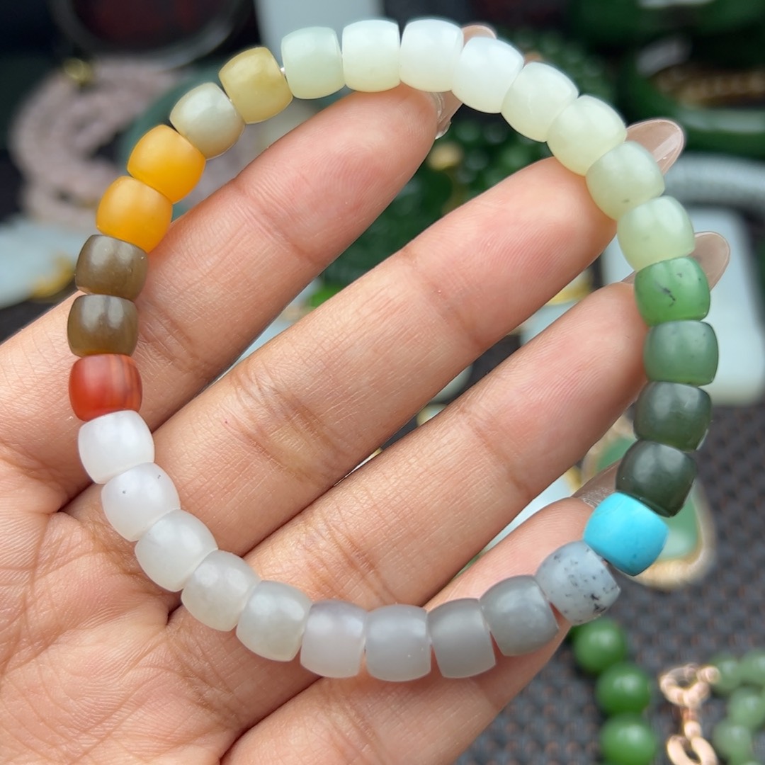 和田玉吊坠未镶嵌