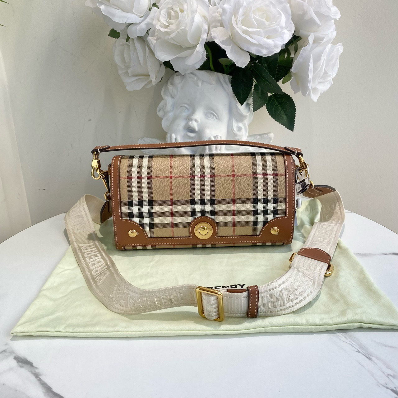 95新 BURBERRY/博柏利 御古屋/20471/格纹法棍包