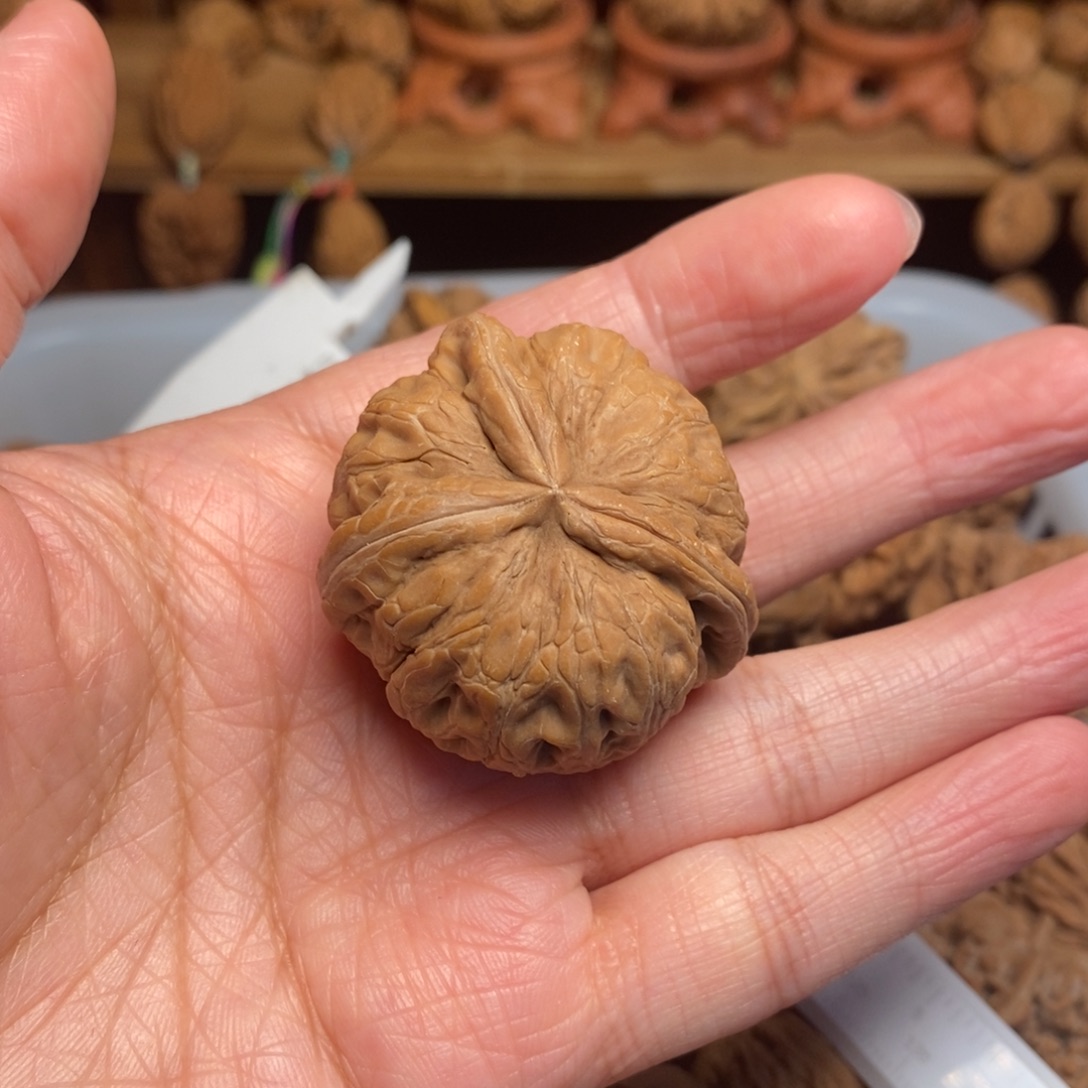 乾***圈把件文玩核桃文玩