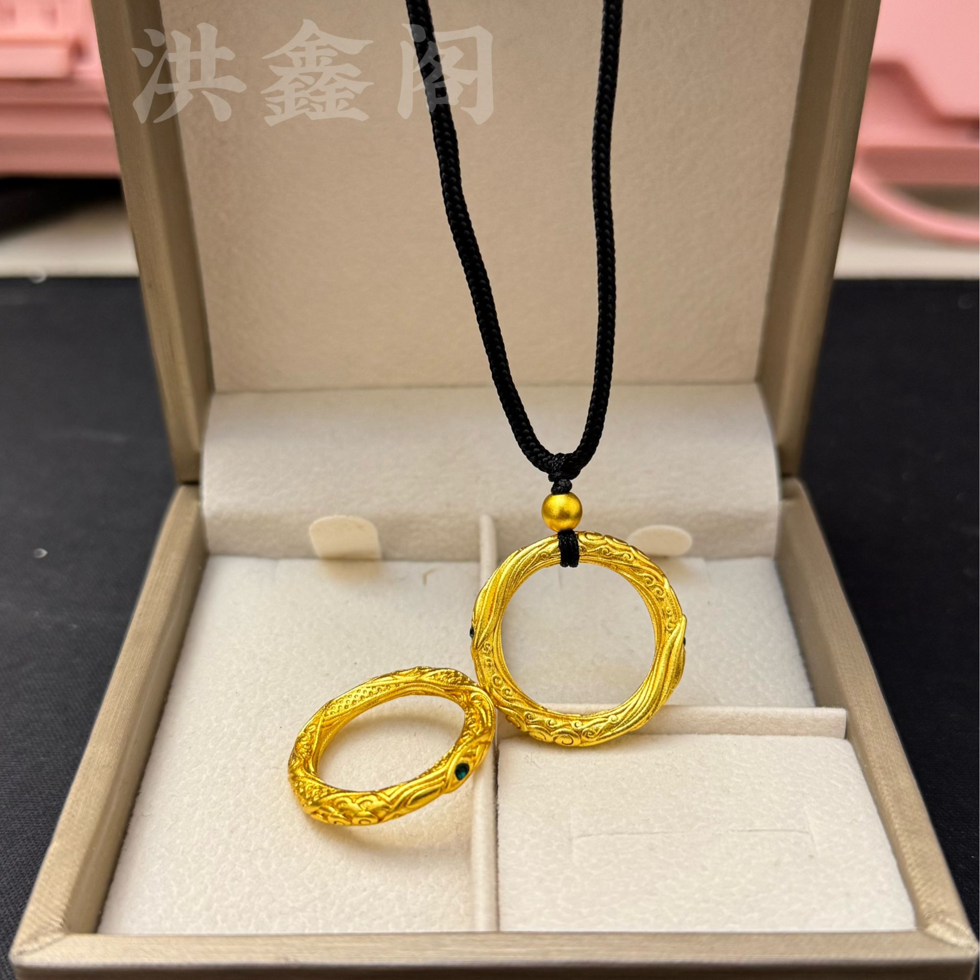 哪吒款祥云黄色精工男女轻奢时尚手工吊坠项链经典情侣
