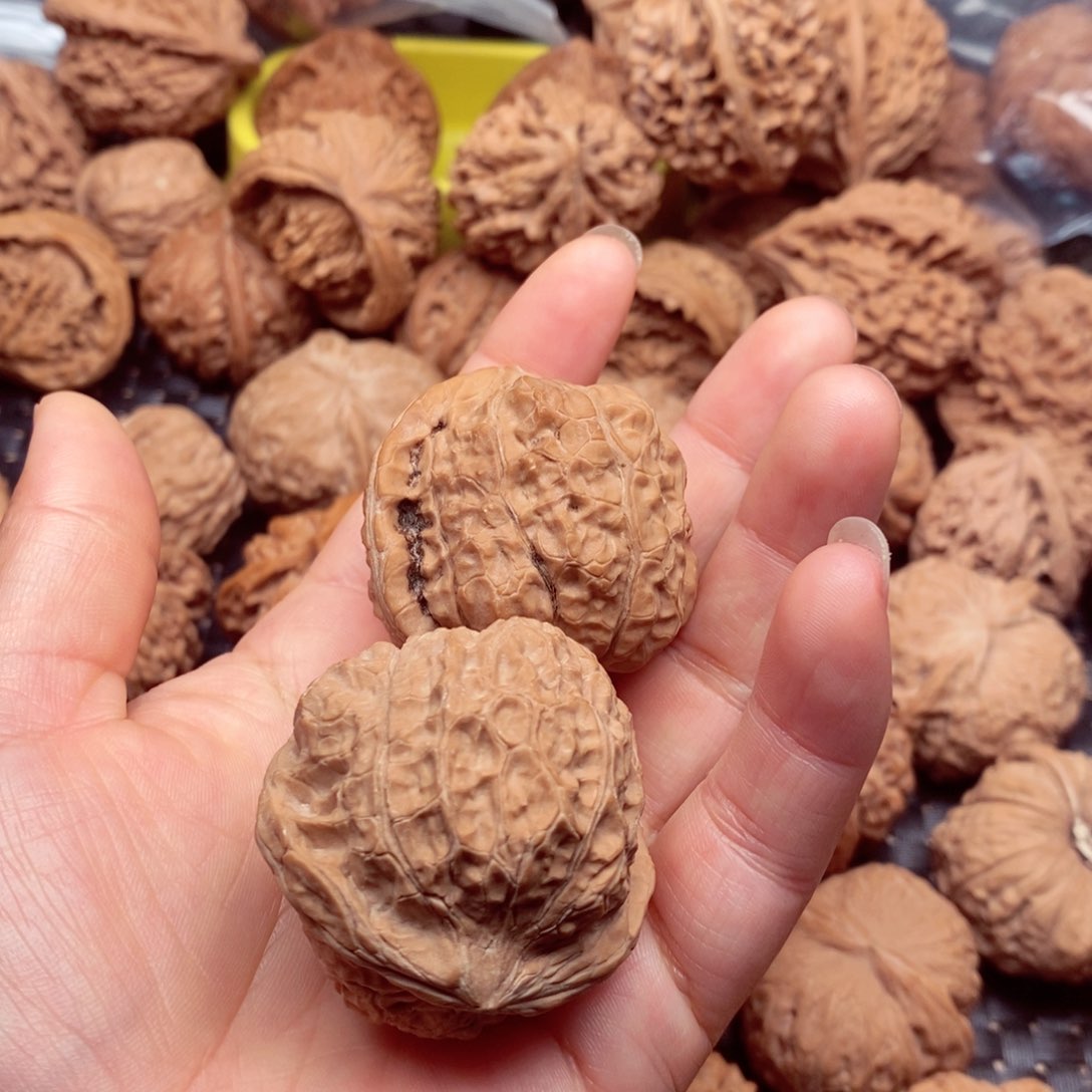 吊坠桃核保***王文玩核桃