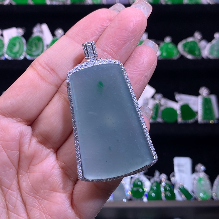 【闪购商品】颈饰银S925镶嵌翡翠