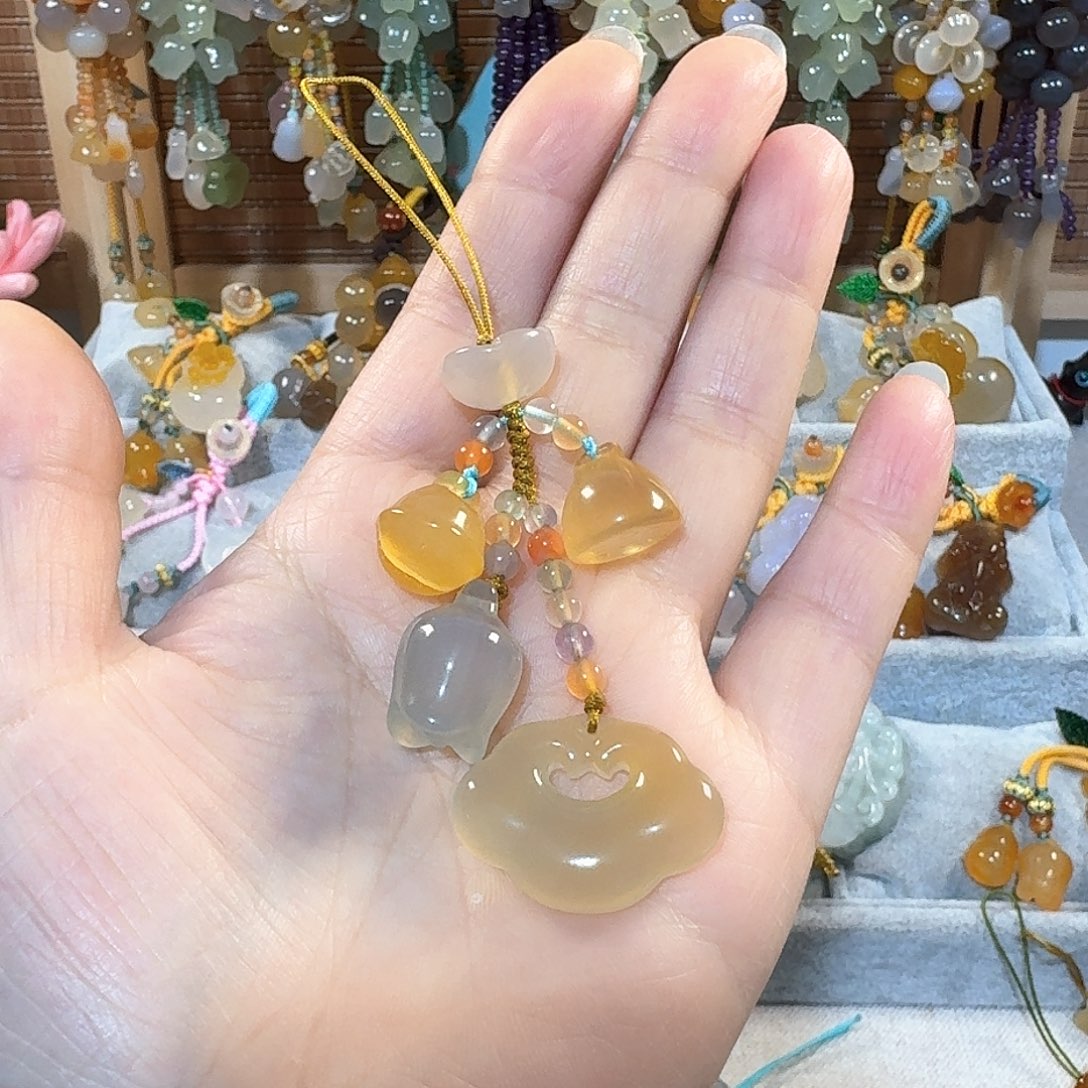 玛瑙/玉髓挂件未镶嵌