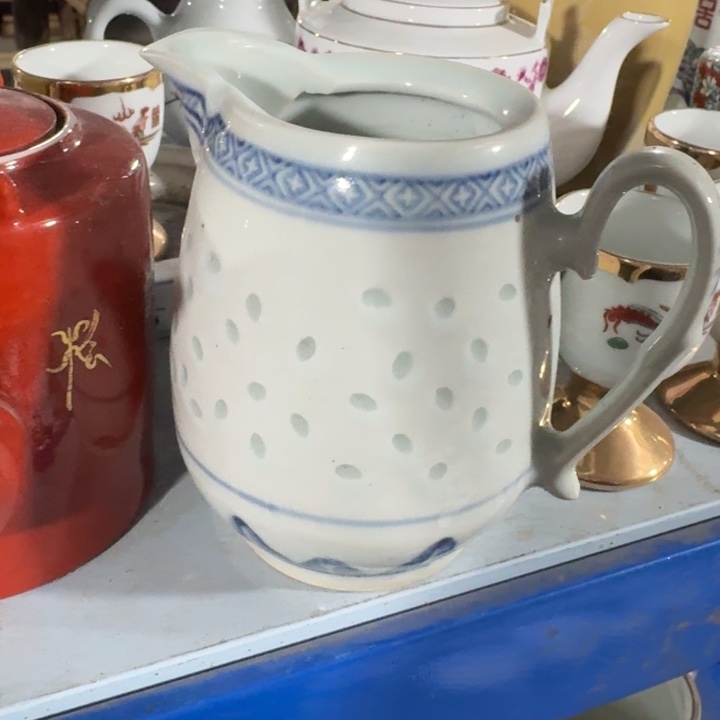 摆件玲珑青花公道杯