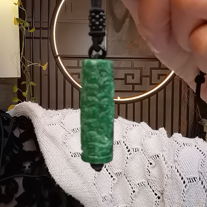 翡翠颈饰未镶嵌！！！！