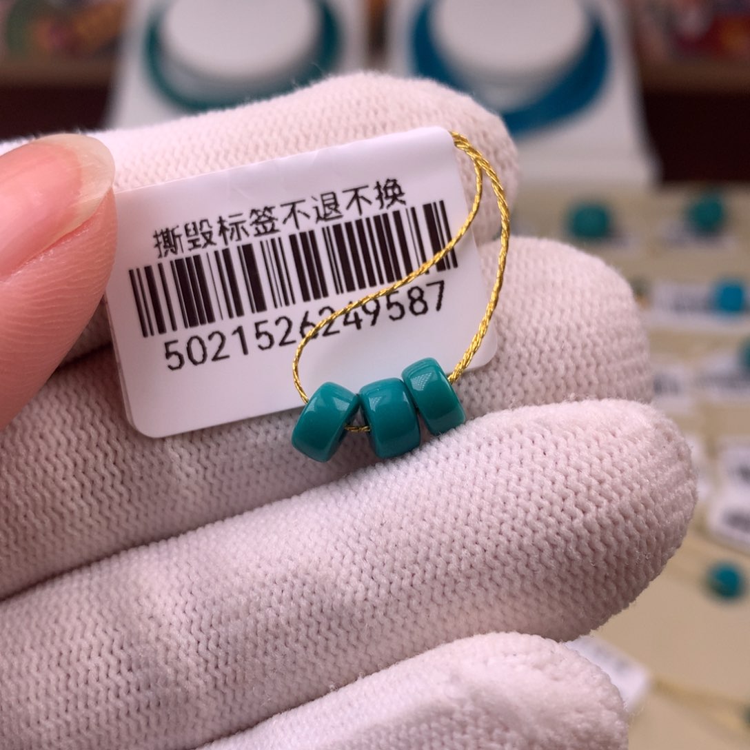 绿松石配饰直径6×3未镶嵌