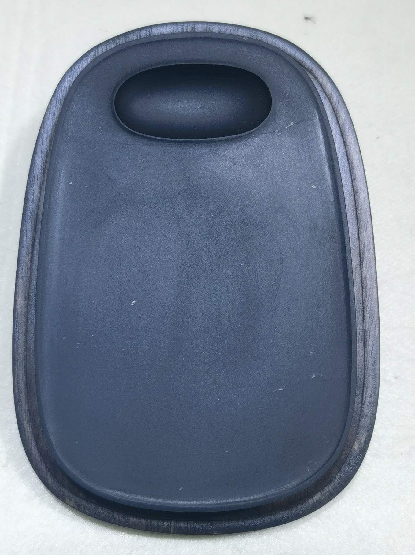 歙砚老坑，金星坑鱼籽底黑龙尾暗细罗纹，尺寸12.2+8.1+1.9厘米