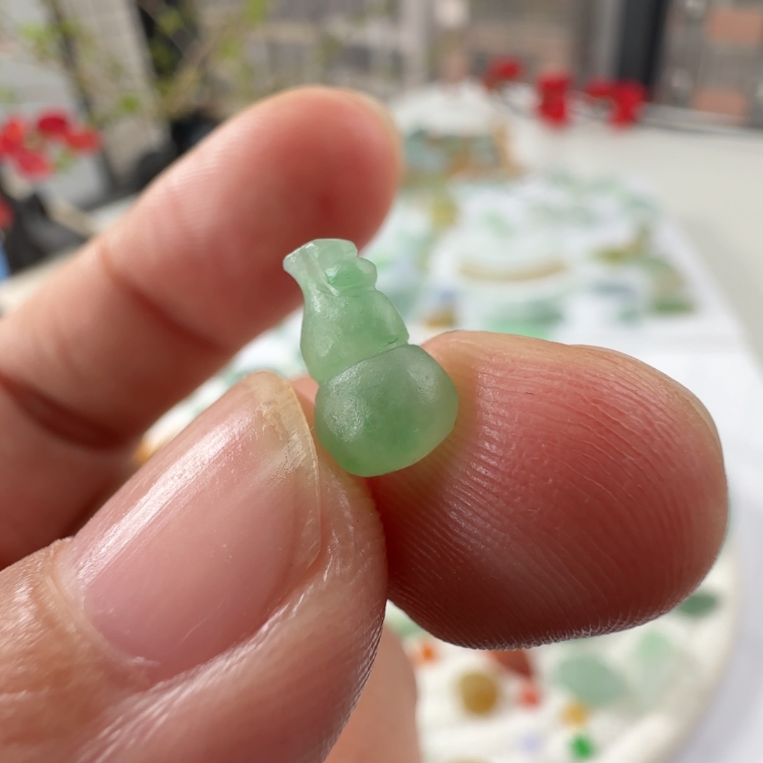 定制翡翠未镶嵌定制翡翠毛货不退不换