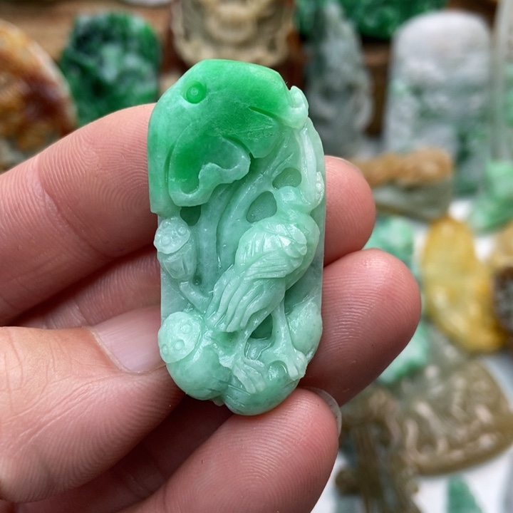 定制翡翠未镶嵌翡翠