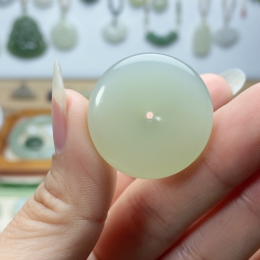 【闪购商品】颈饰未镶嵌和田玉