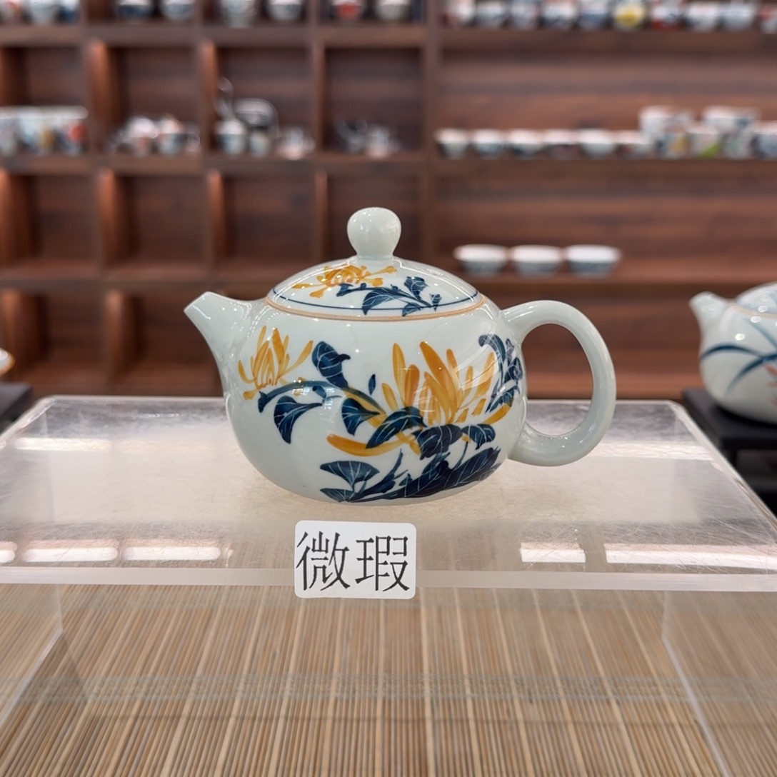 釉下手绘茶具微瑕