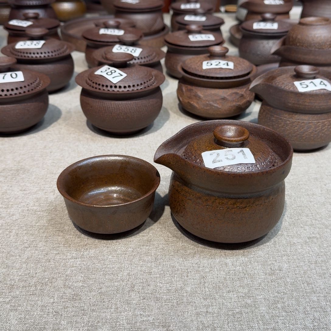 粗瓷茶具素色盖碗