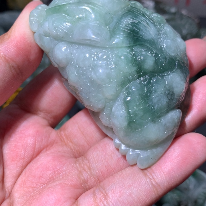 翡翠未镶嵌颈饰保真天然a货翡翠