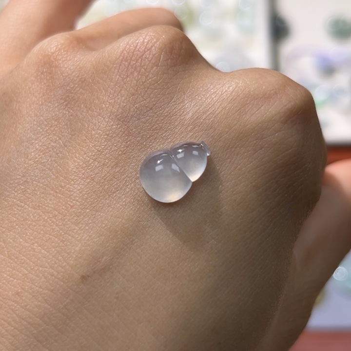 翡翠未镶嵌颈饰葫芦06