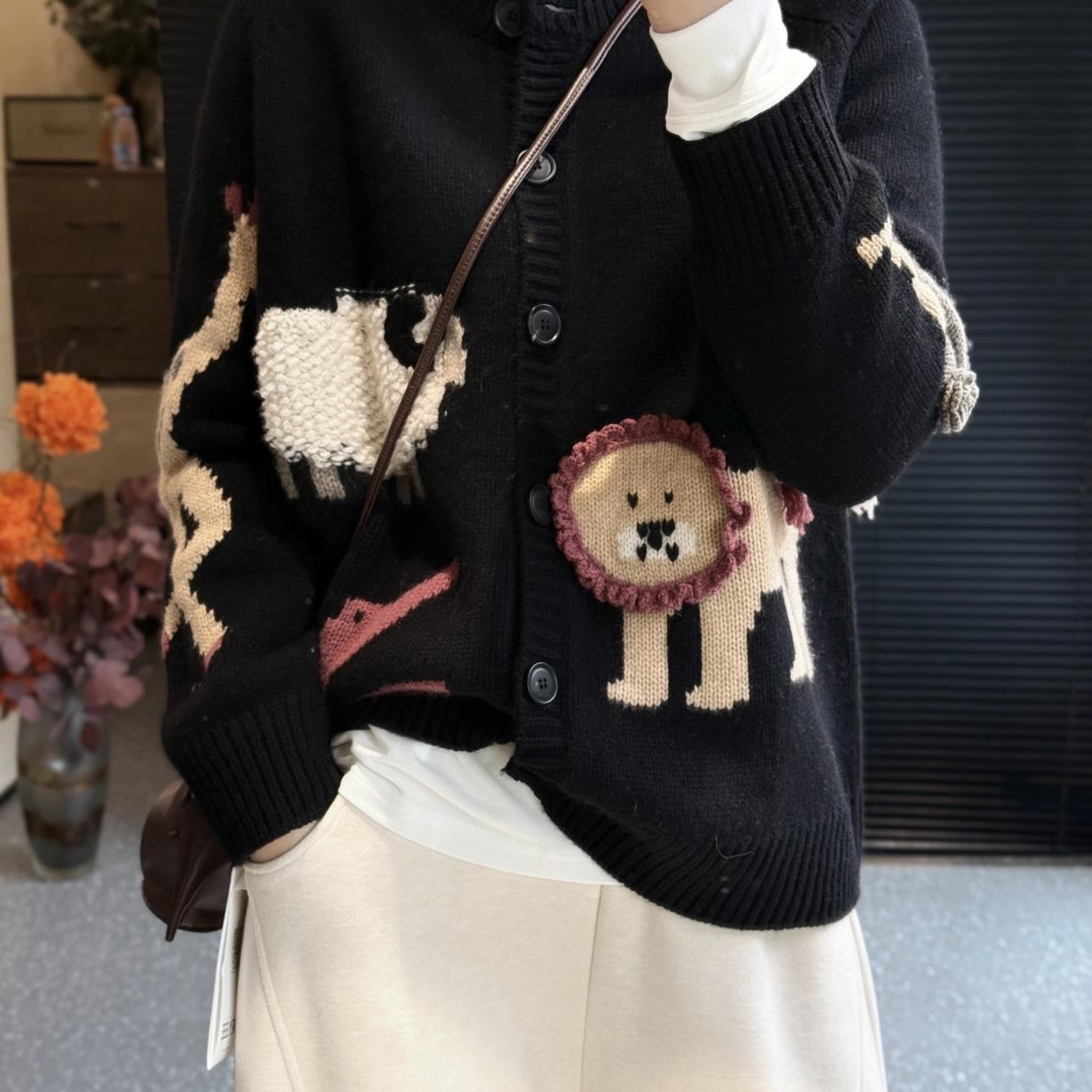 舒佩专属【动物园100%绵羊毛】重工纯手工3d刺绣圆领开衫针织衫