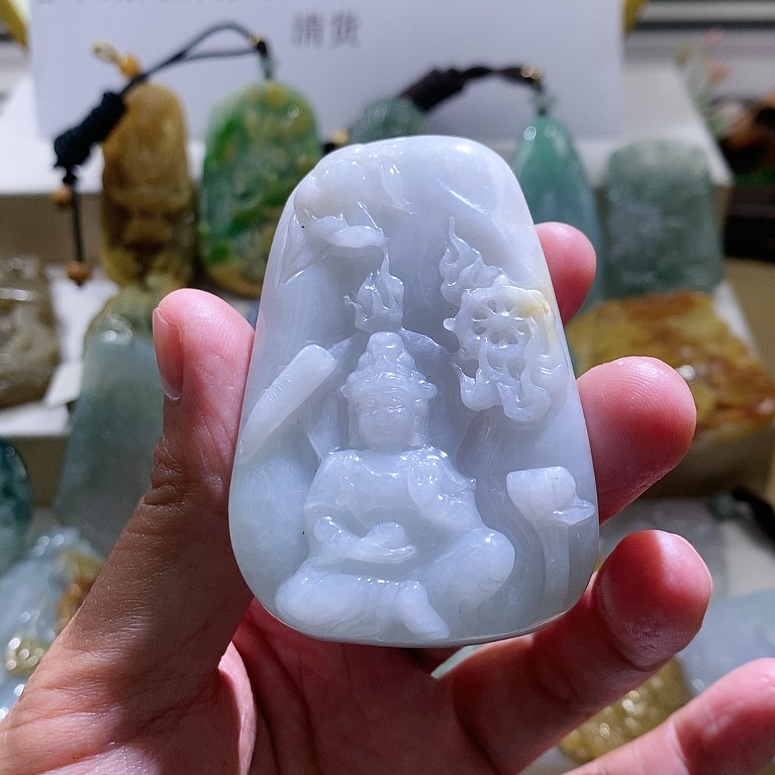 【闪购商品】翡翠颈饰未镶嵌观音