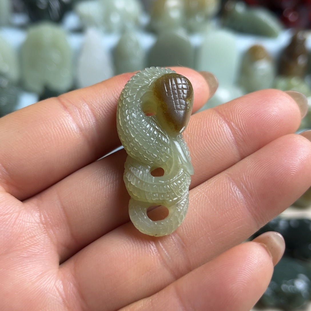 和田玉未镶嵌挂件