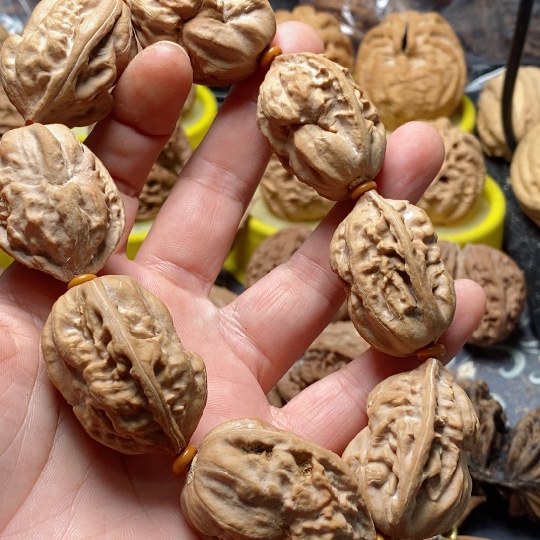 文玩核桃吊坠小**儿核桃63