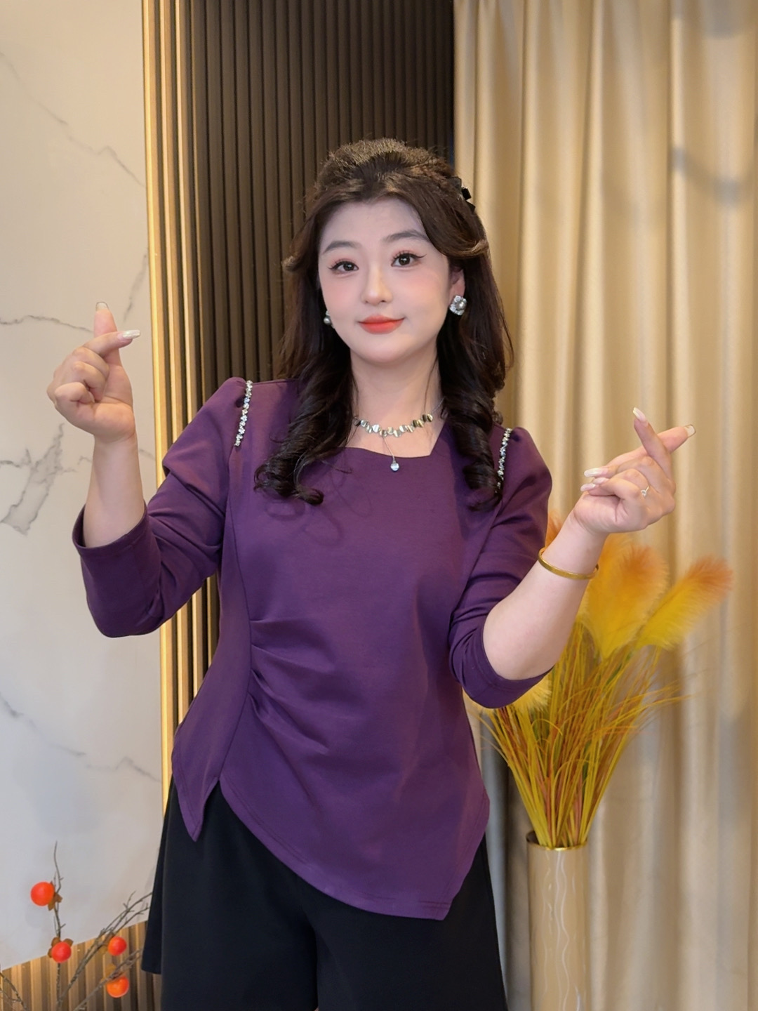 2025秋季新款大码女装方领手工钉钻收腰显瘦曼巴棉气质上衣013