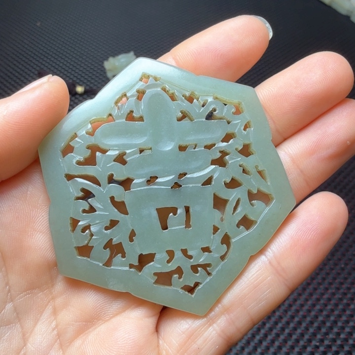 和田玉挂件未镶嵌