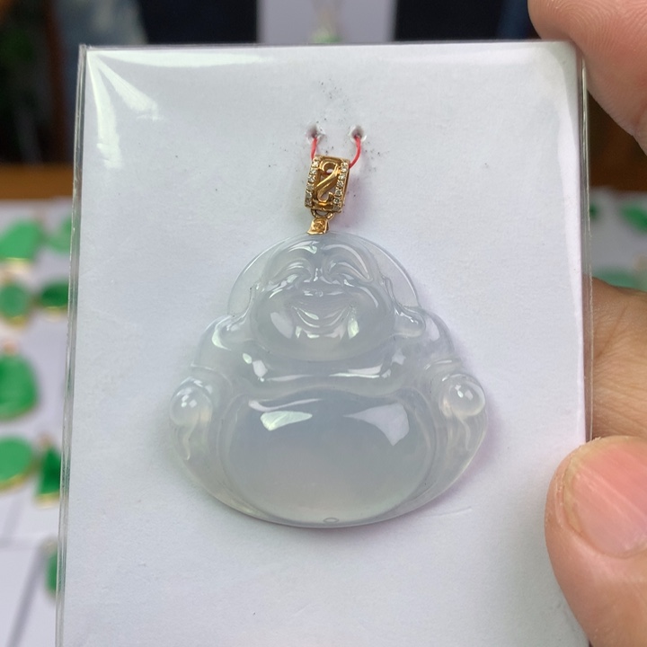 颈饰18K金镶嵌翡翠