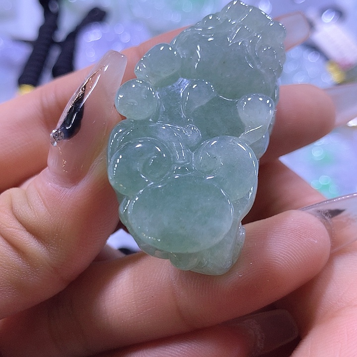 颈饰未镶嵌翡翠天然翡翠A货吊坠
