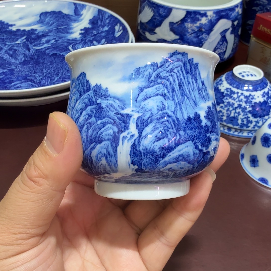 羽***青花山水欧阳景山