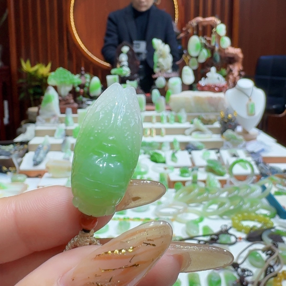和田玉翠青金蝉未镶嵌