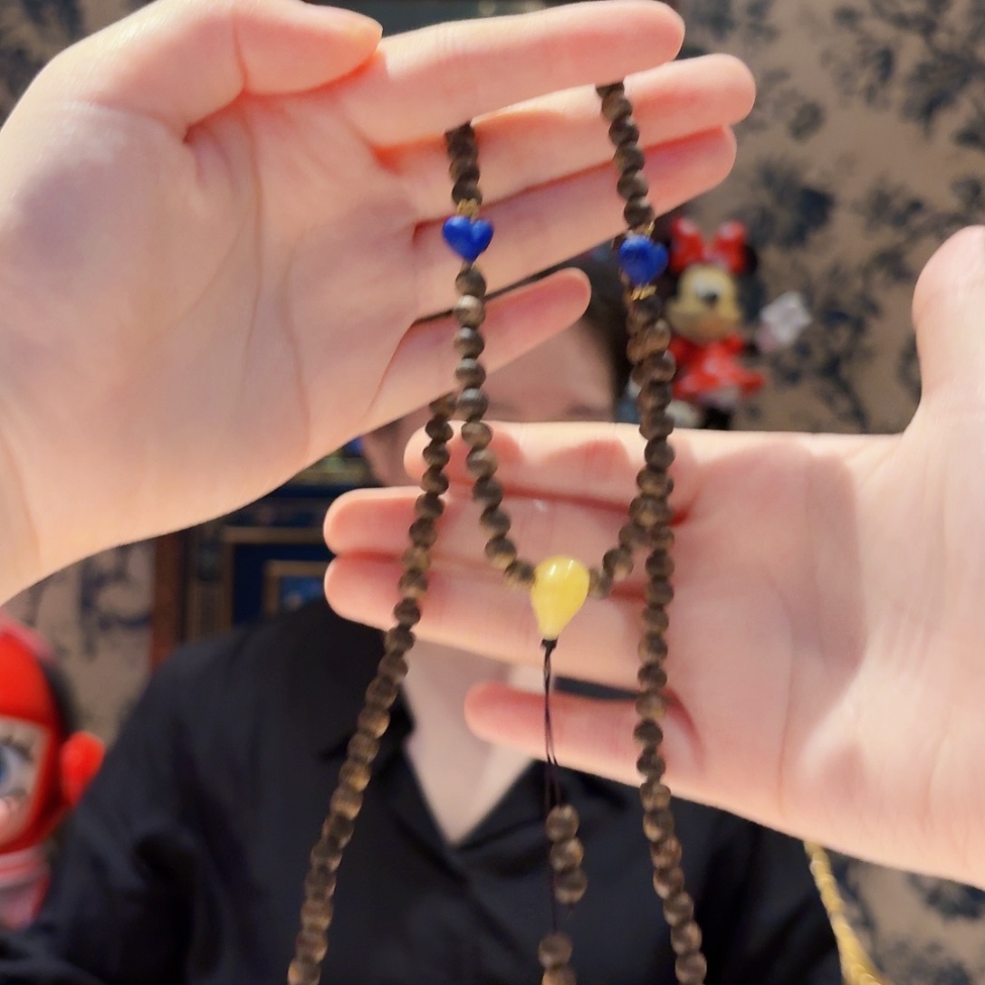 沉香未镶嵌吊坠颈饰