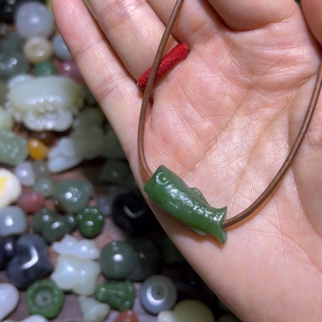 和田玉未镶嵌珠宝半成品