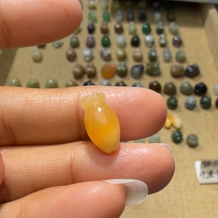 书***师和田玉未镶嵌珠宝奇石