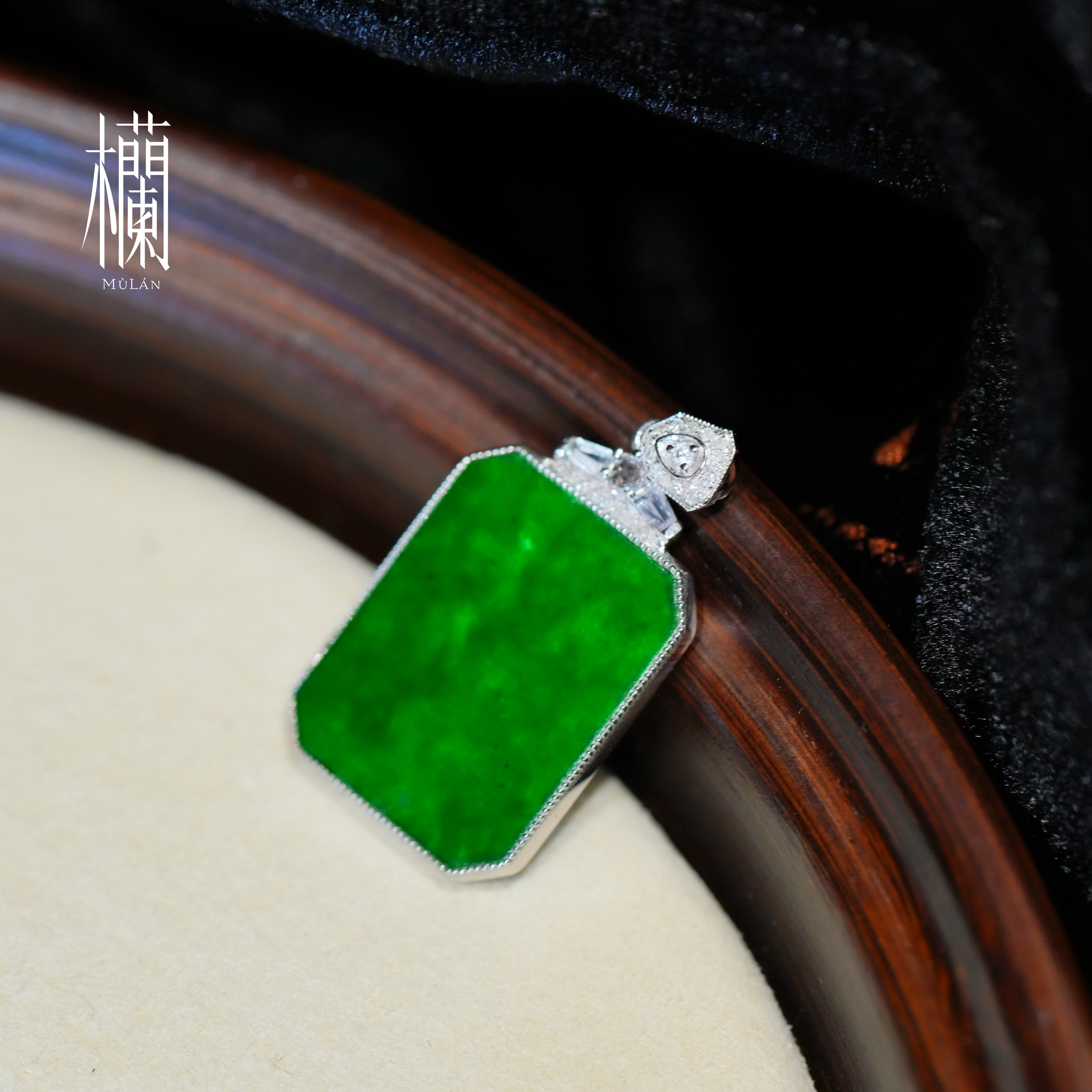 18k翡翠绿牌吊坠-LS7933043-多样性发一