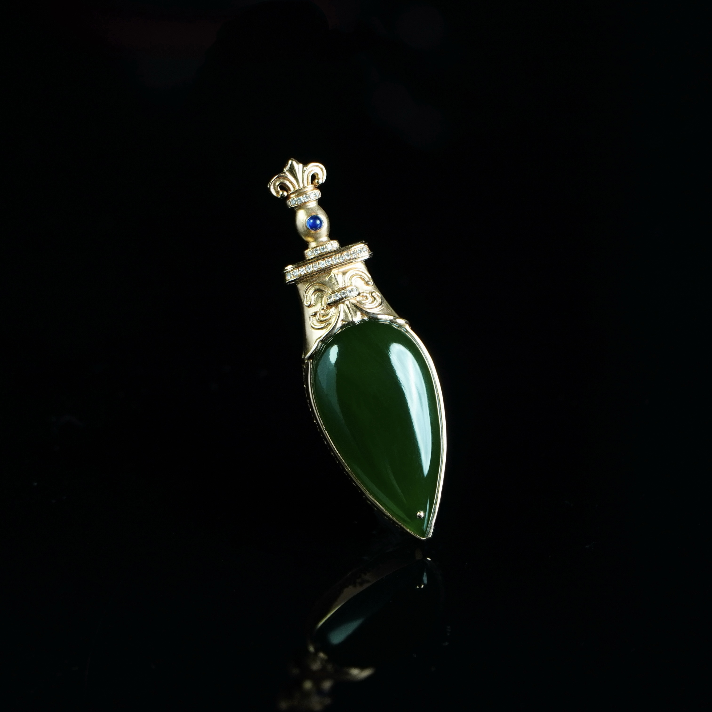 V姐|稀缺|和田玉俄碧玉降魔杵吊坠 18*54mm-GN12902 18K