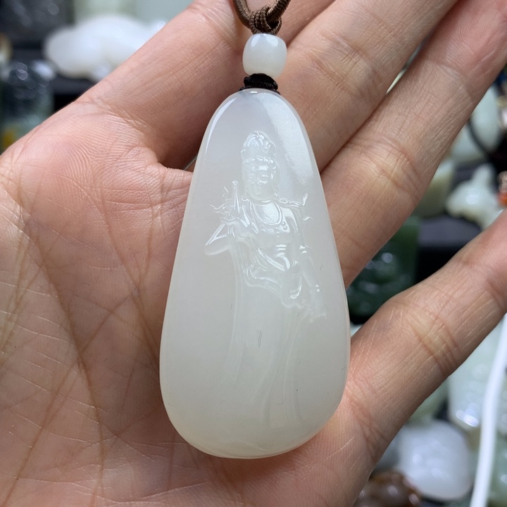 和田玉颈饰未镶嵌