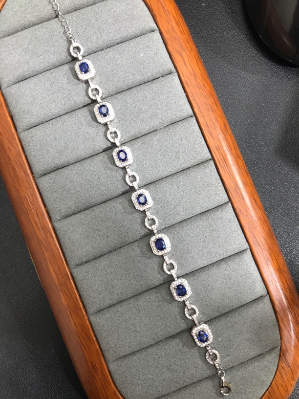 天然蓝宝石手链重工时尚