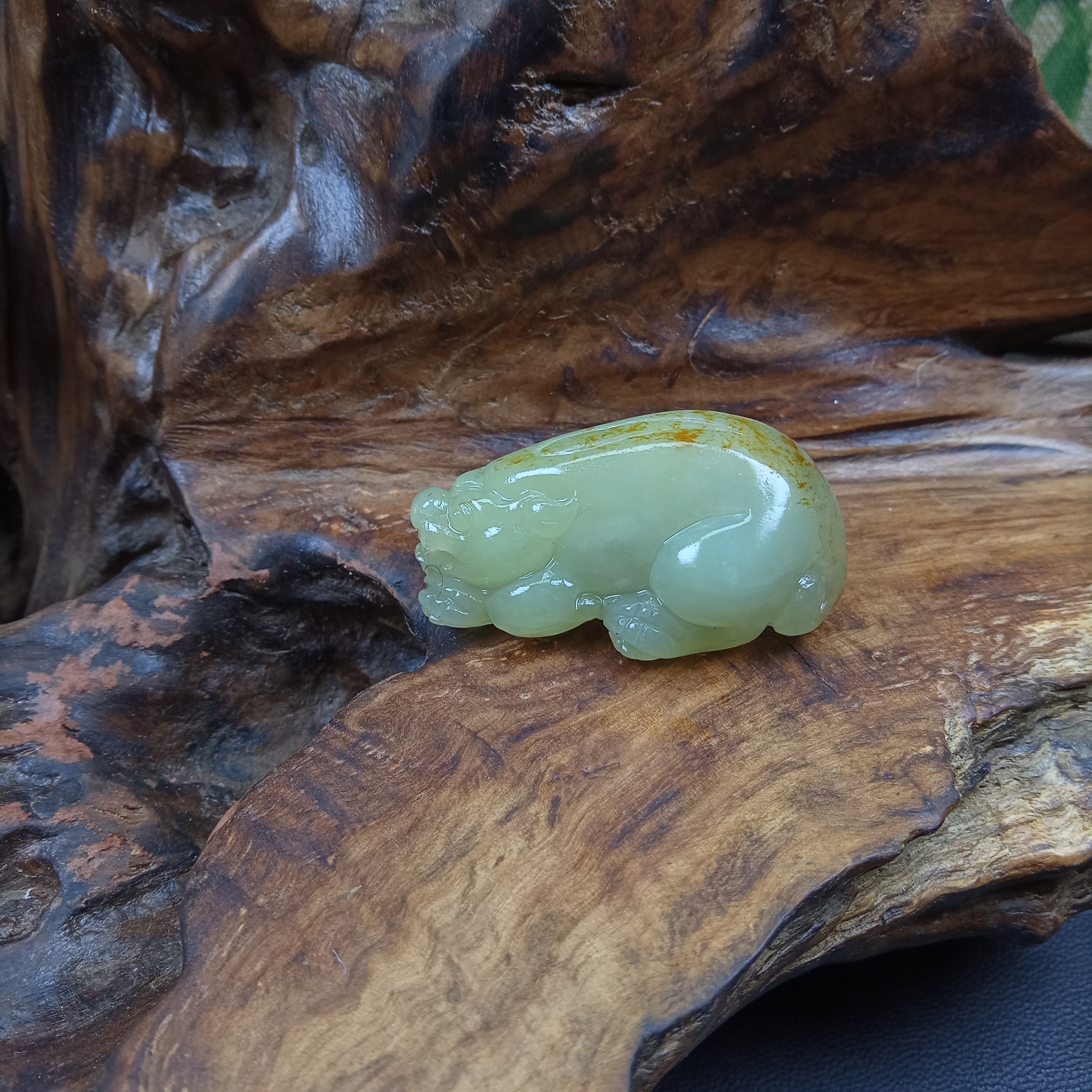 和田玉，34克，貔貅。