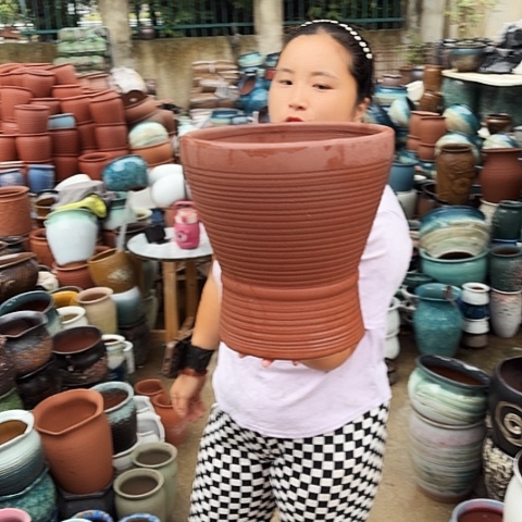 口29高30瑕疵底裂一个盆子。