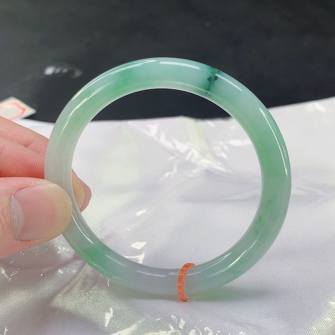 翡翠手镯未镶嵌024缅甸天然翡翠A货