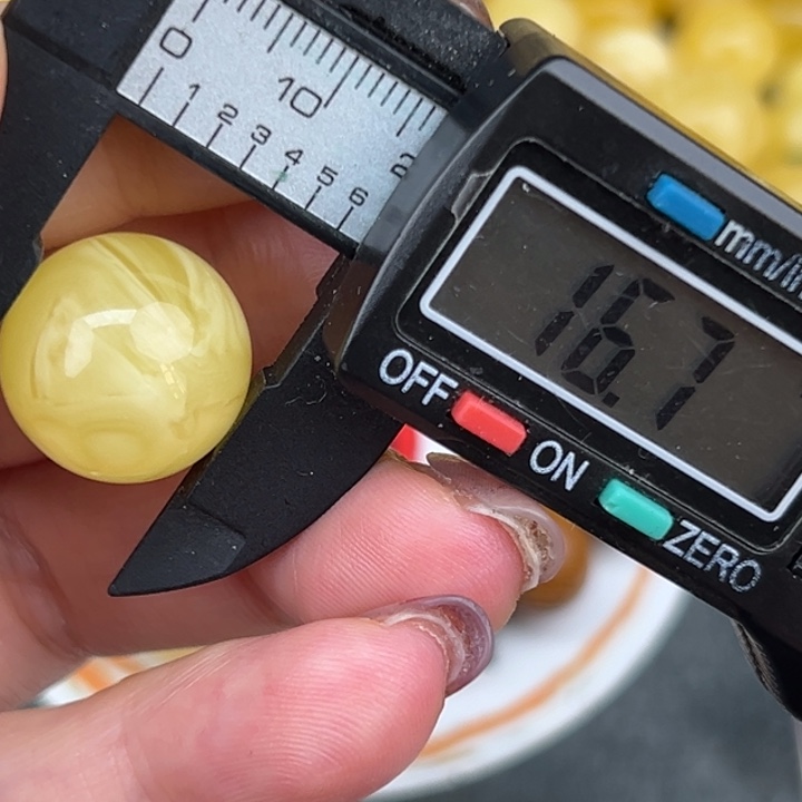 琥珀裸石未镶嵌微瑕1175