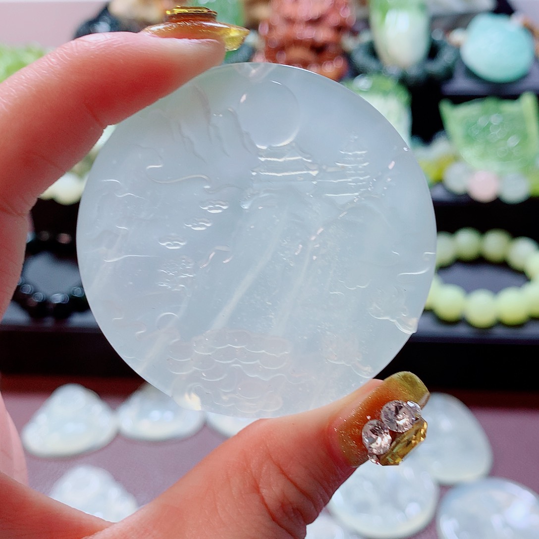 蛇纹石玉挂件未镶嵌