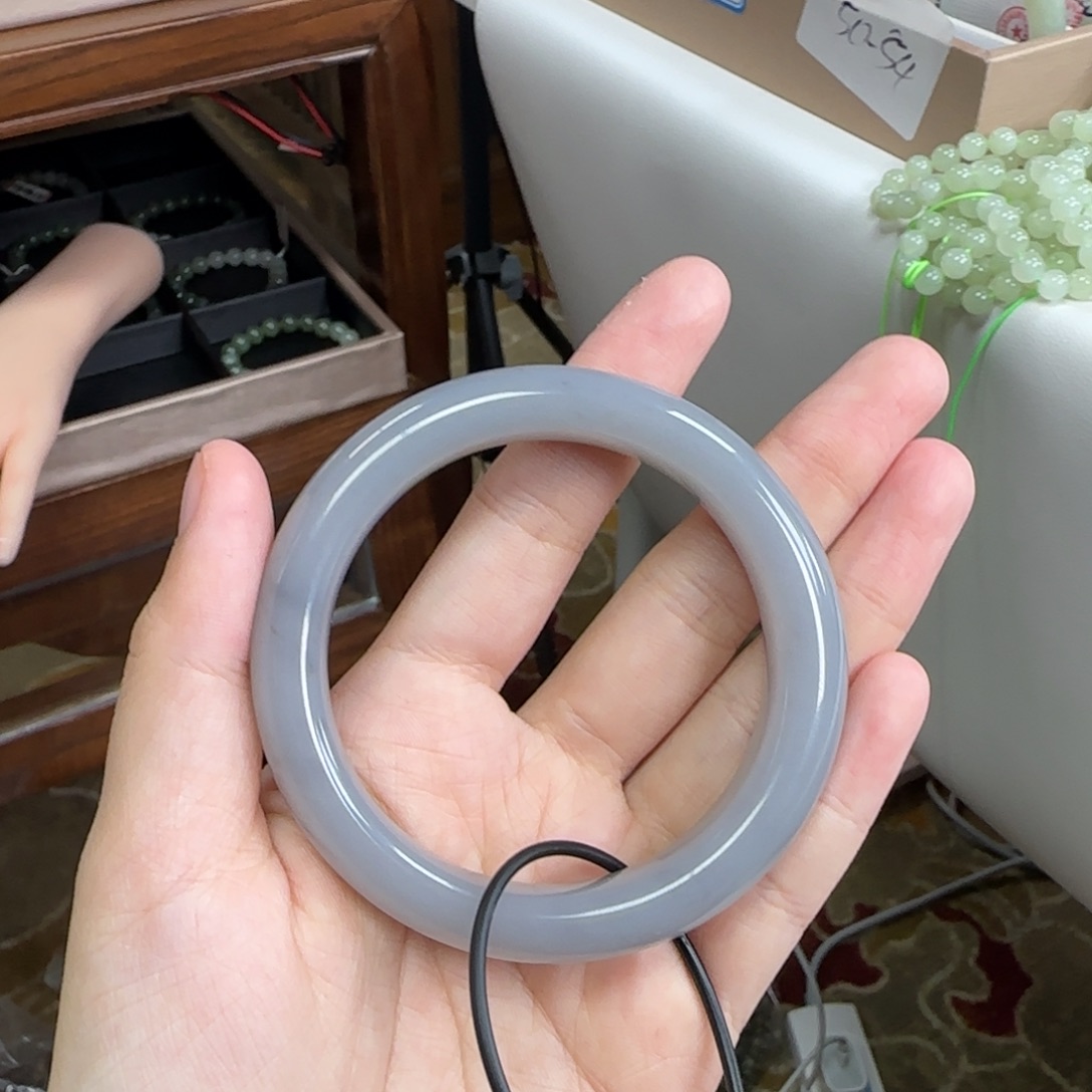 和田玉未镶嵌手镯55