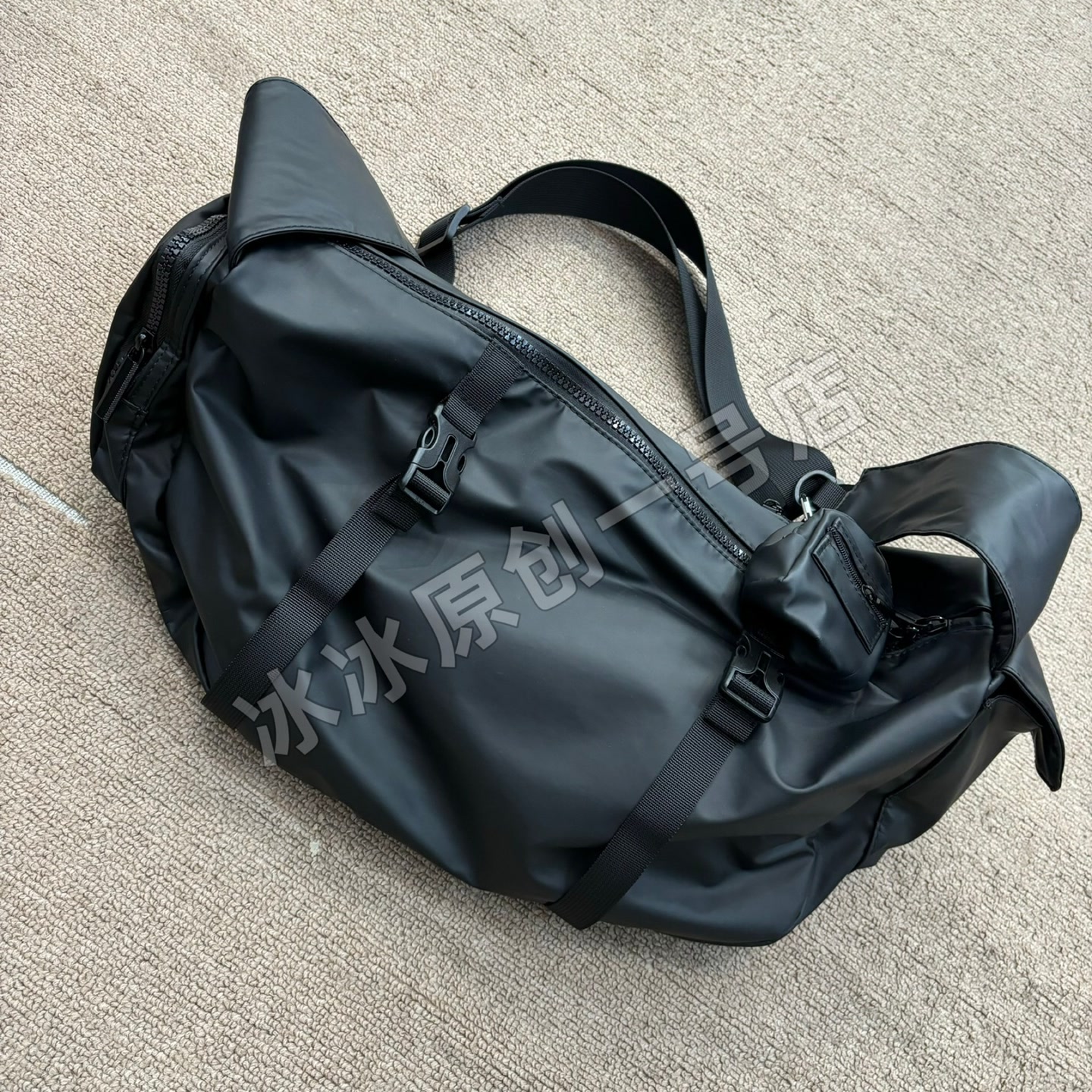 5000爆款大容量单肩斜挎包包