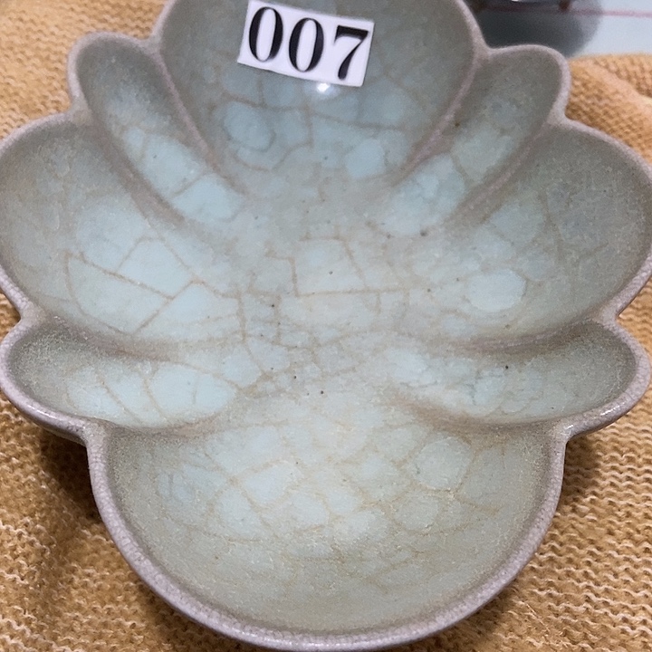 赫***H瓷片瓷器等艺术形式