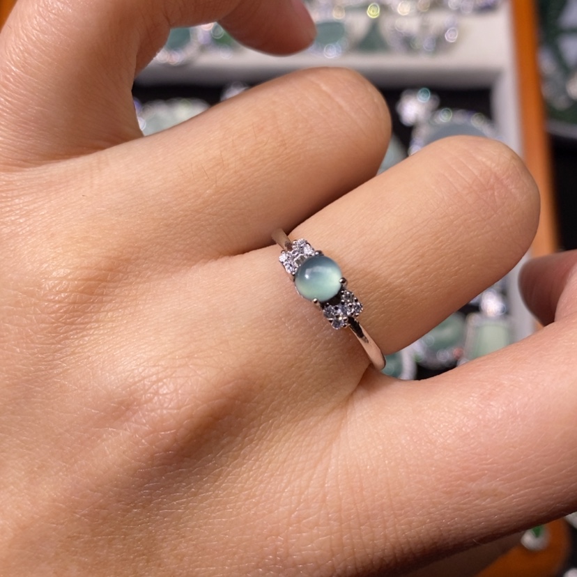 【闪购商品】翡翠颈饰未镶嵌天然